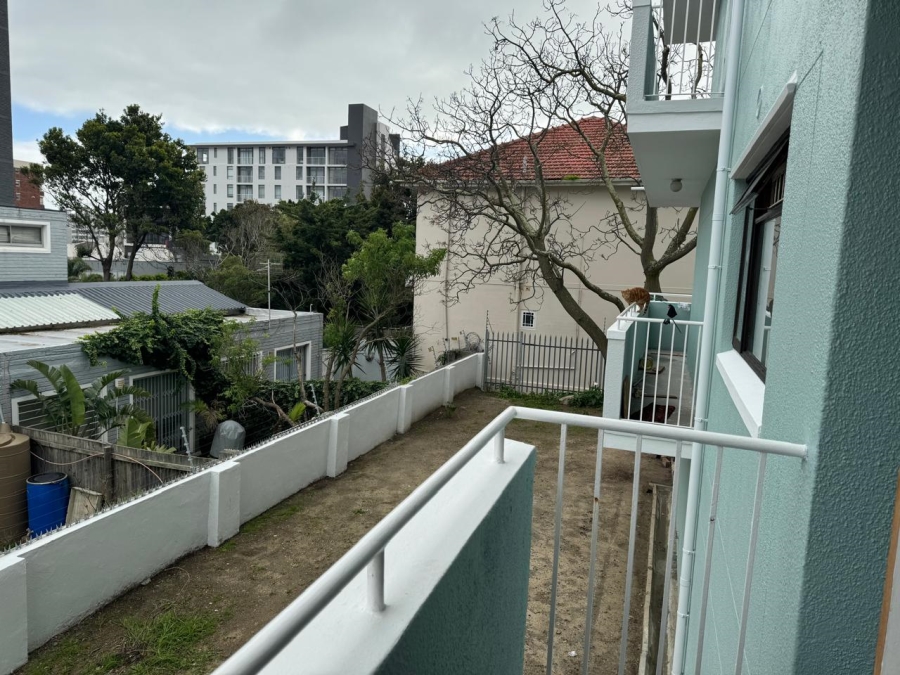 2 Bedroom Property for Sale in Sea Point Western Cape